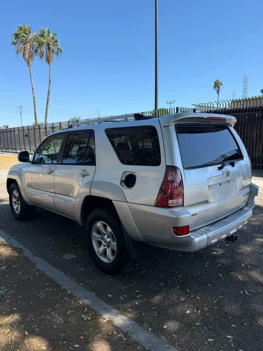 2005 Toyota 4Runner 4th Gen - Image 8 of 16