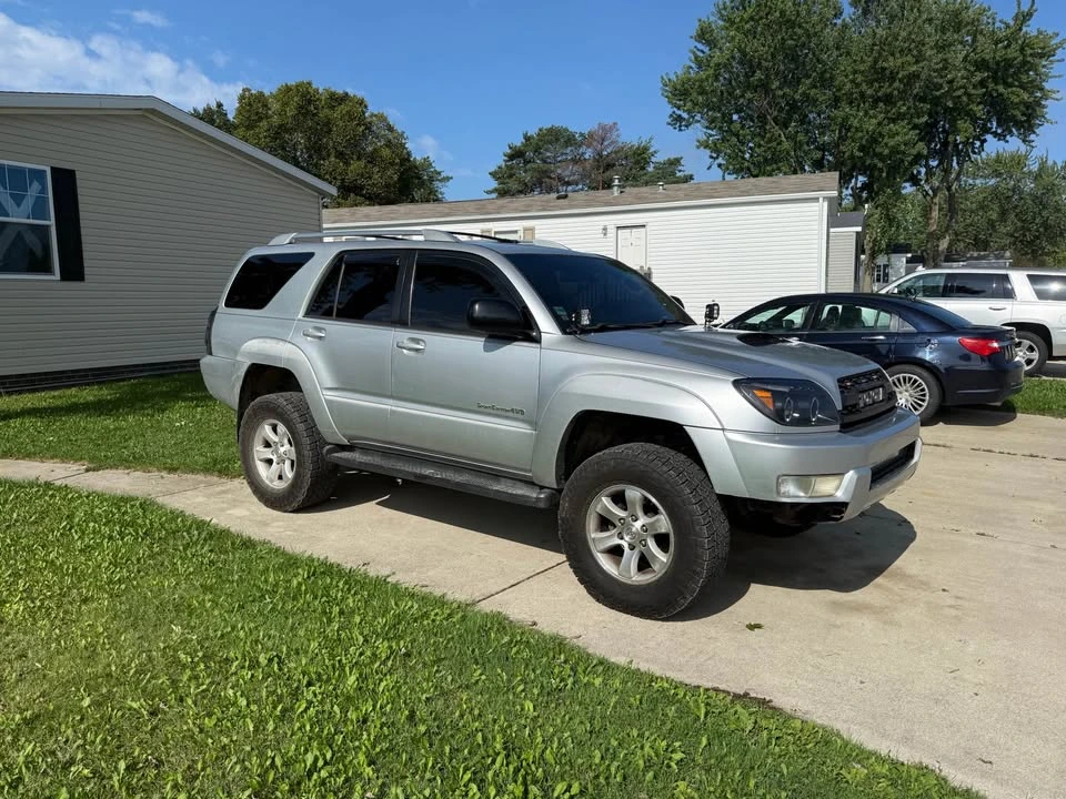 2005 Toyota 4Runner 4th Gen - Image 3 of 9