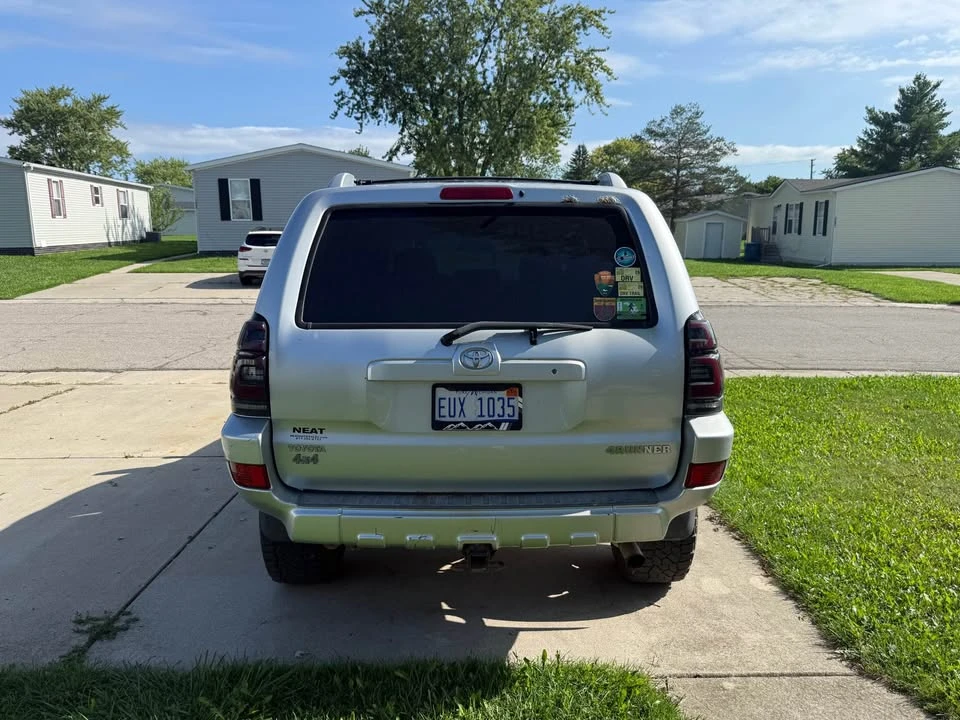 2005 Toyota 4Runner 4th Gen - Image 4 of 9