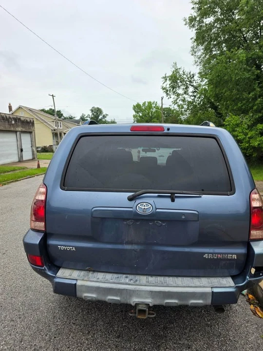 2005 Toyota 4Runner 4th Gen - Image 2 of 21