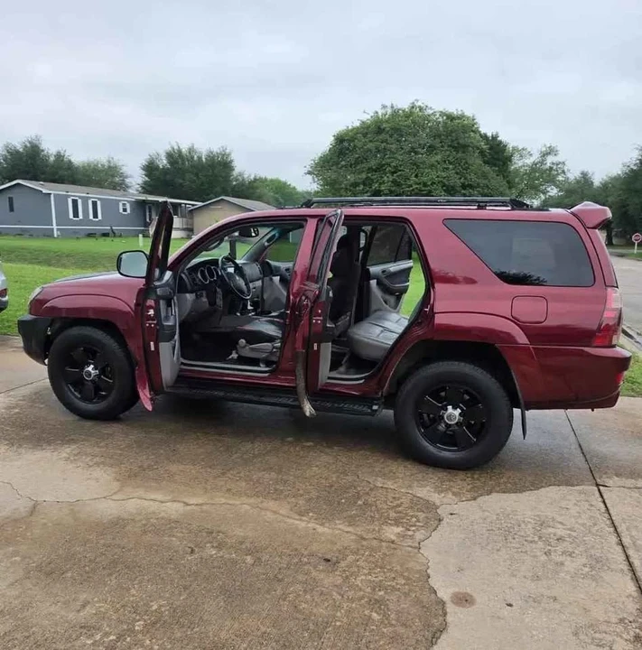 2005 Toyota 4Runner 4th Gen - Image 3 of 7