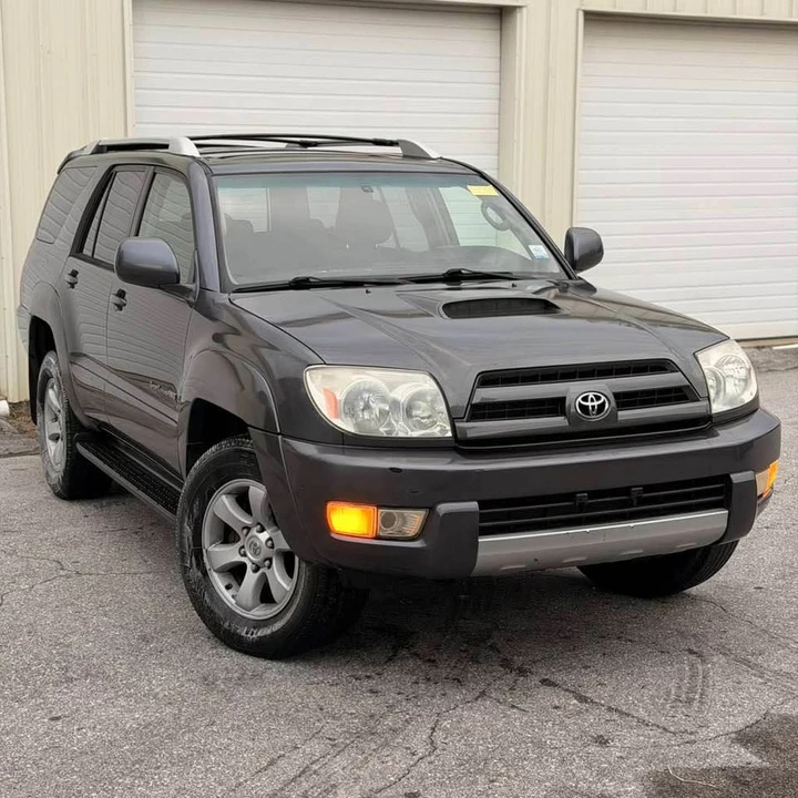 2005 Toyota 4Runner 4th Gen - Image 2 of 10