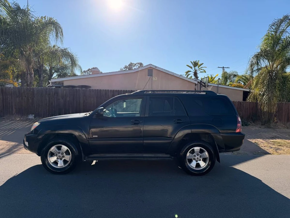 2005 Toyota 4Runner 4th Gen - Image 2 of 4
