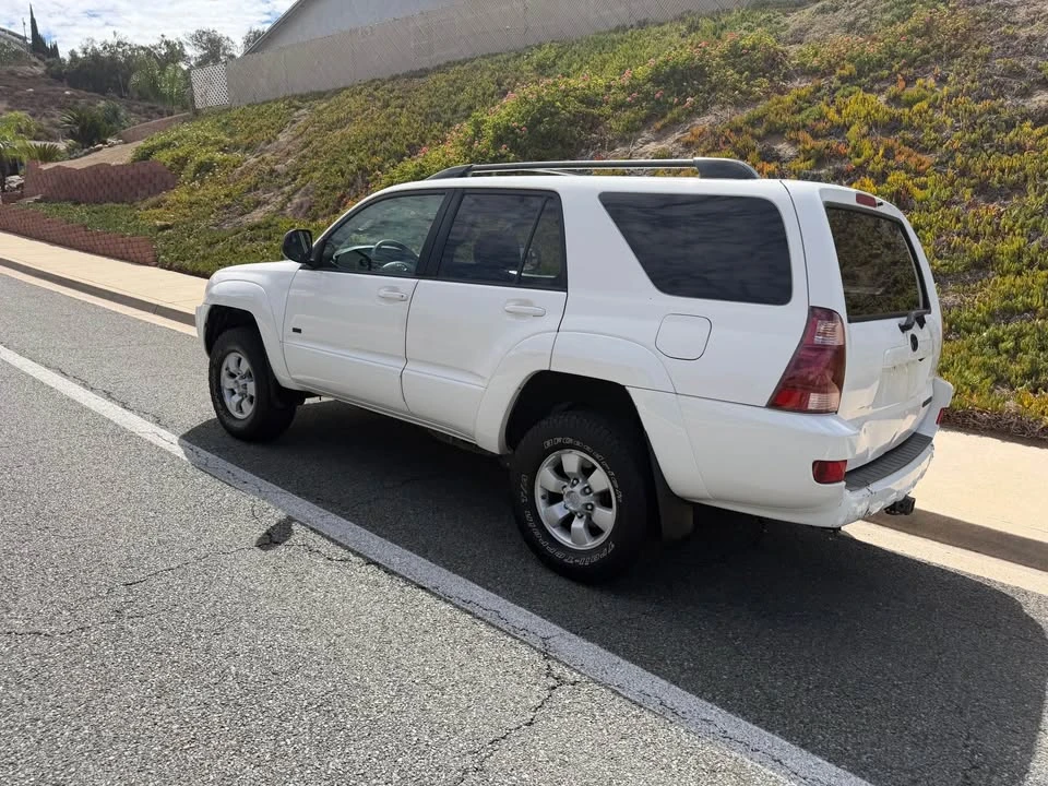 2005 Toyota 4Runner 4th Gen - Image 5 of 13