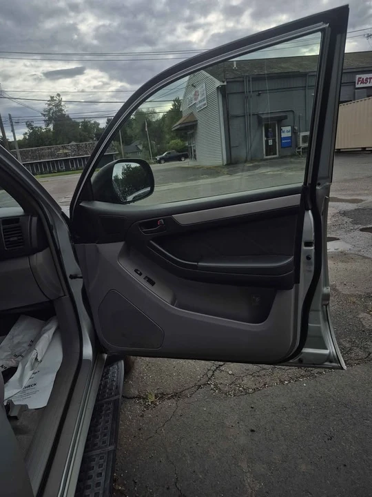 2005 Toyota 4Runner 4th Gen - Image 16 of 19