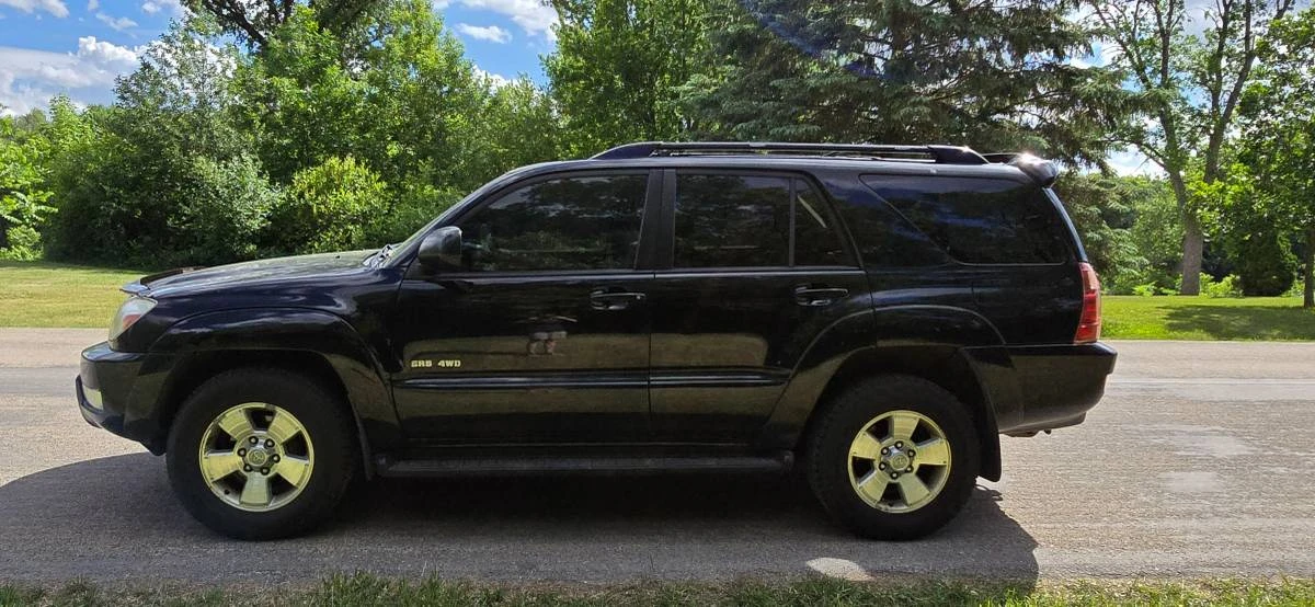 2005 Toyota 4Runner 4th Gen - Image 2 of 10