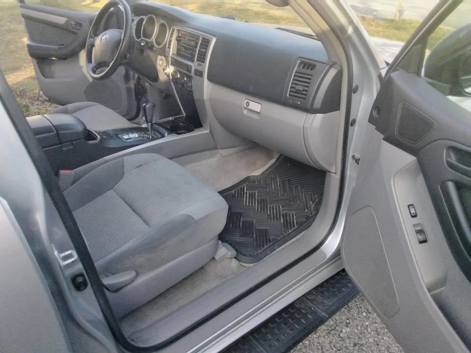 2005 Toyota 4Runner 4th Gen - Image 6 of 13