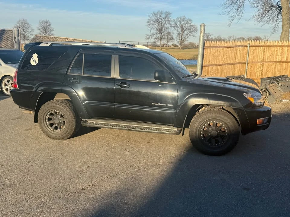 2005 Toyota 4Runner 4th Gen - Image 2 of 3