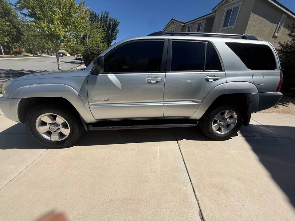 2005 Toyota 4Runner 4th Gen - Image 2 of 20