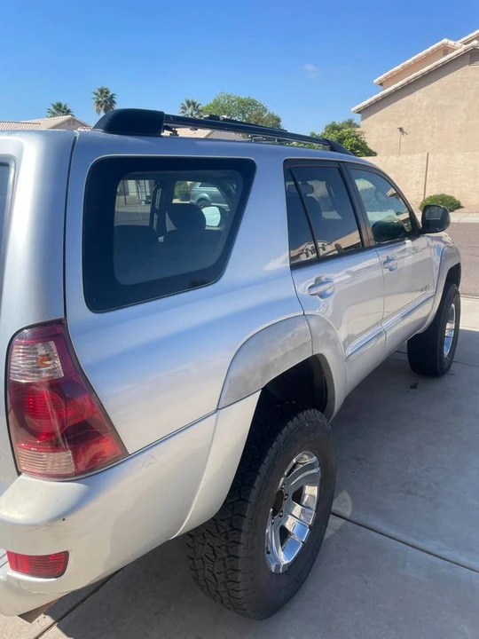 2005 Toyota 4Runner - Image 2 of 15