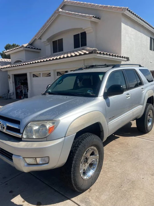 2005 Toyota 4Runner - Image 9 of 15