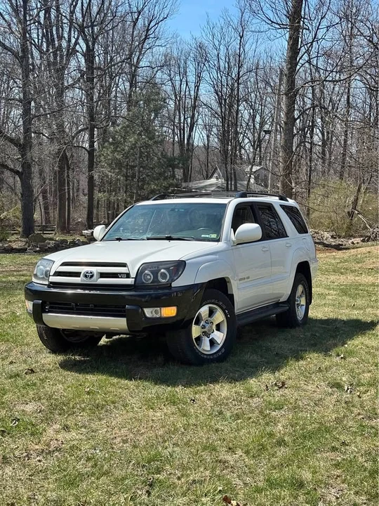2005 Toyota 4Runner 4th Gen - Image 2 of 15