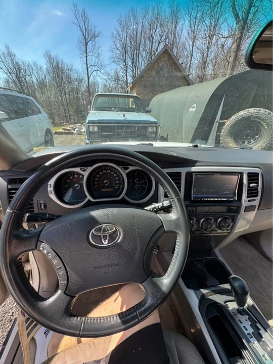 2005 Toyota 4Runner 4th Gen - Image 9 of 15