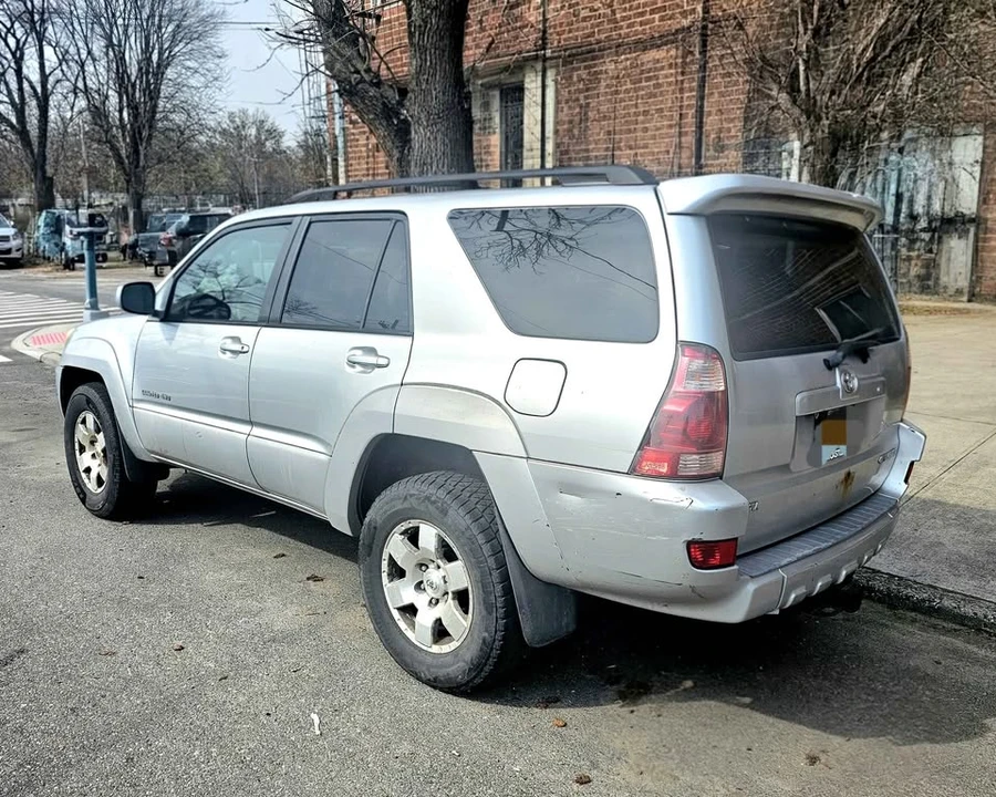 2005 Toyota 4Runner 4th Gen - Image 5 of 17
