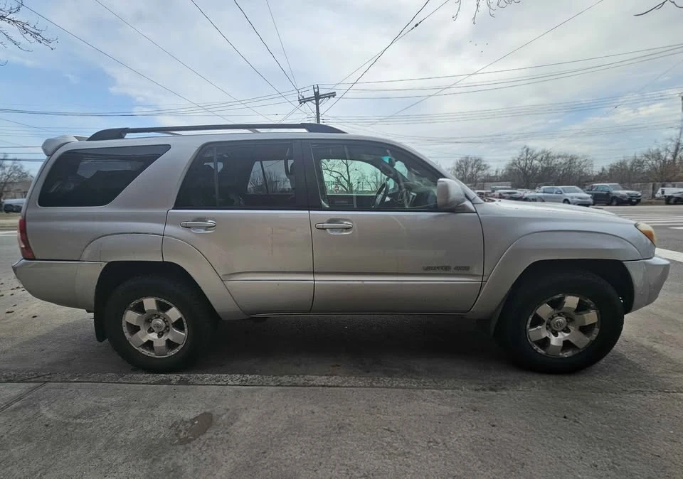 2005 Toyota 4Runner 4th Gen - Image 2 of 17