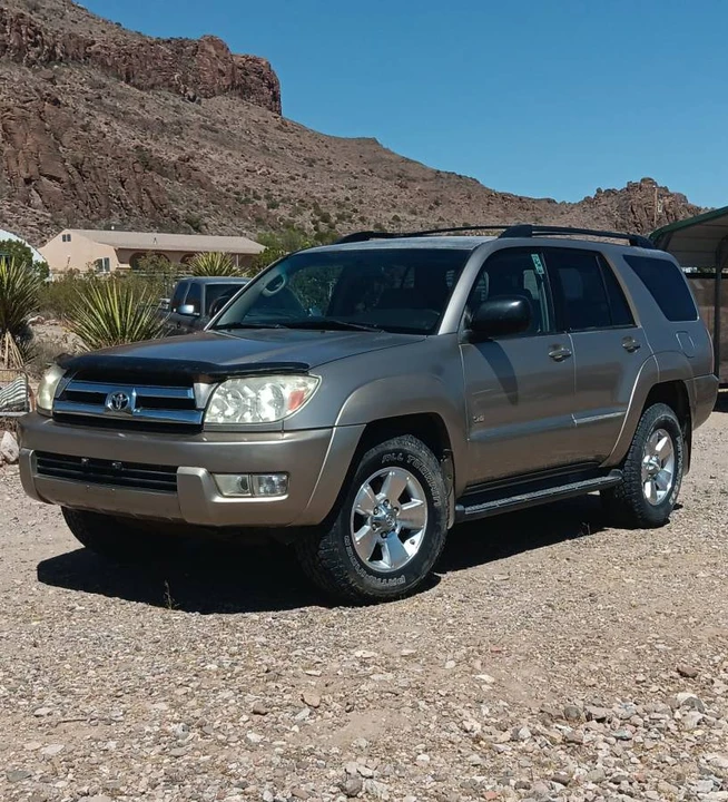 2005 Toyota 4Runner - Image 2 of 10