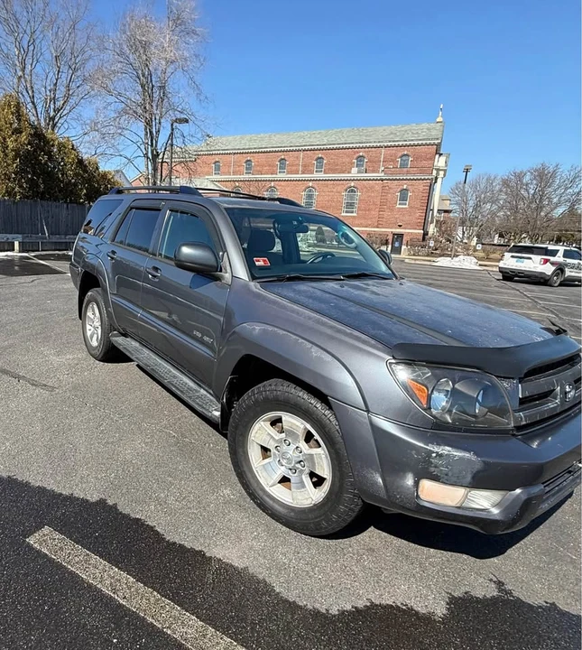 2005 Toyota 4Runner 4th Gen - Image 2 of 11