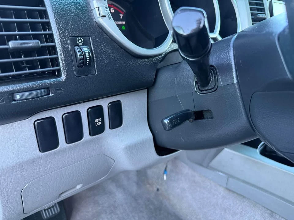 2005 Toyota 4Runner 4th Gen - Image 18 of 19