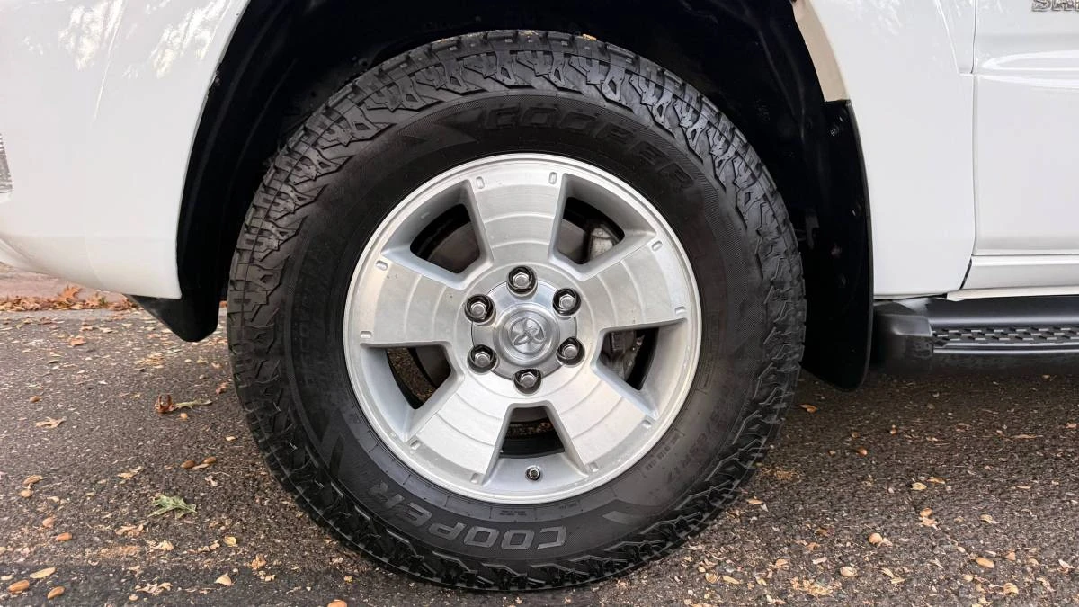 2005 Toyota 4Runner 4th Gen - Image 8 of 15
