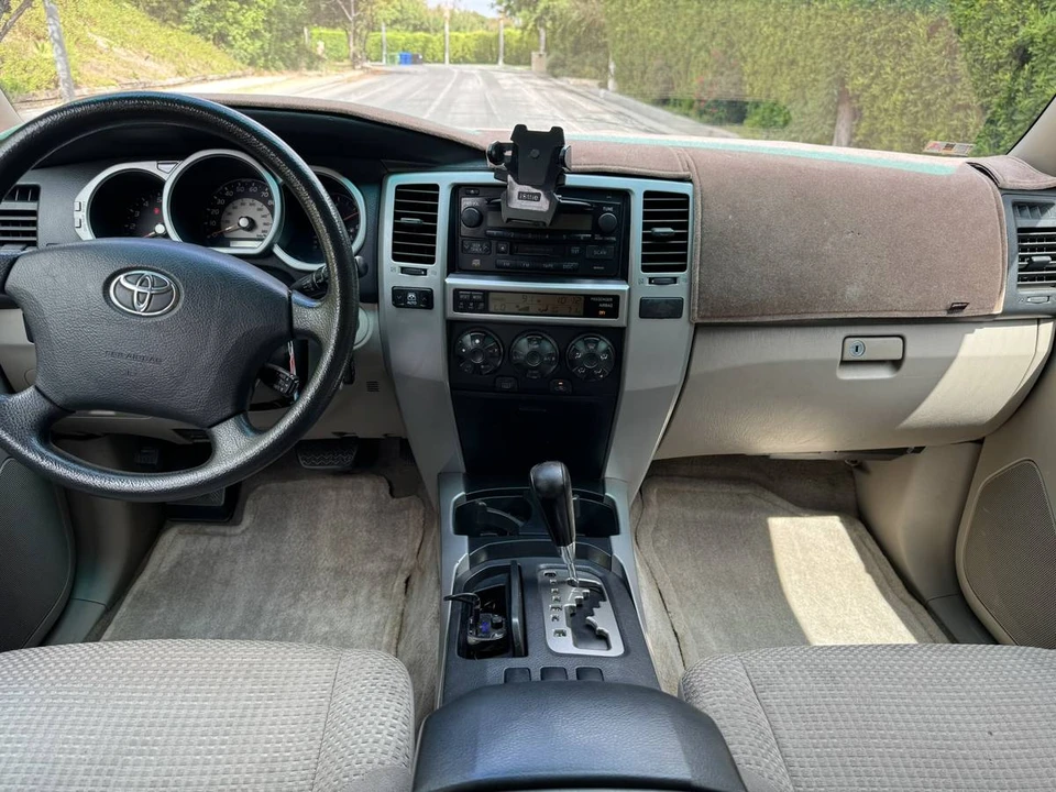 2005 Toyota 4Runner 4th Gen - Image 9 of 23