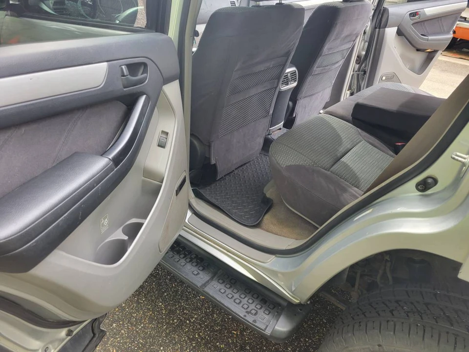 2005 Toyota 4Runner 4th Gen - Image 12 of 20