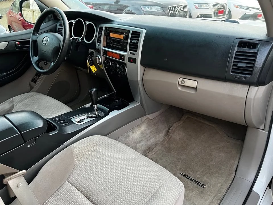 2005 Toyota 4Runner 4th Gen - Image 16 of 20