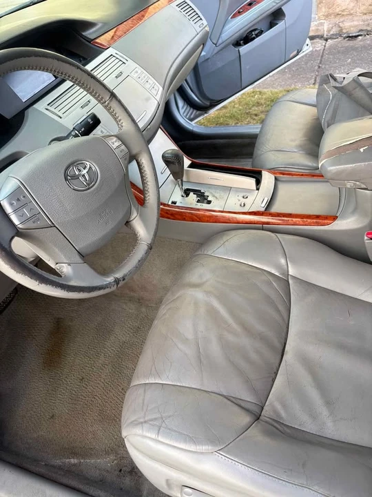 2005 Toyota Avalon 3rd Gen - Image 4 of 8