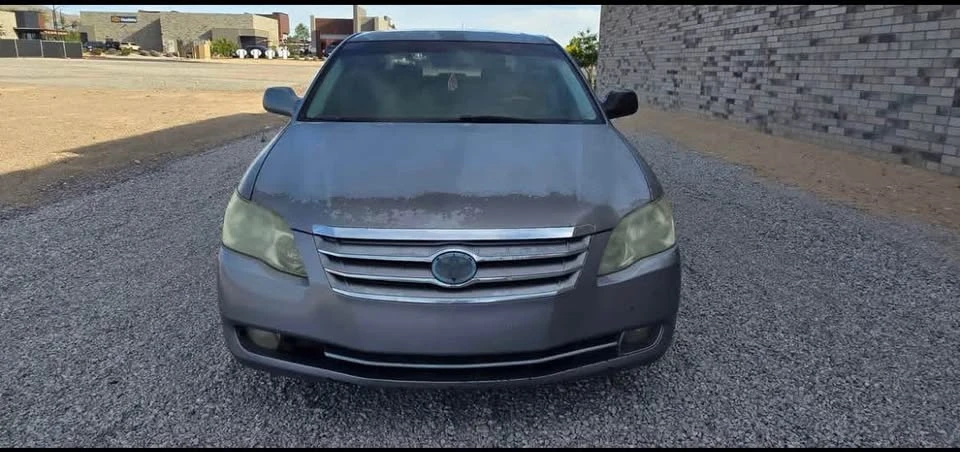 2005 Toyota Avalon 3rd Gen - Image 3 of 16