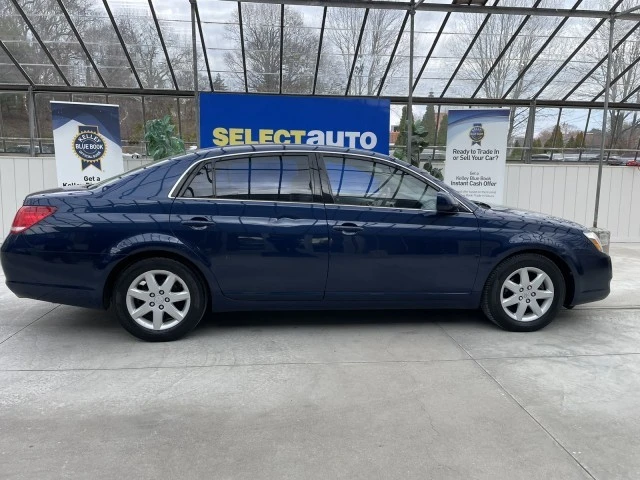 2005 Toyota Avalon 3rd Gen - Image 5 of 21
