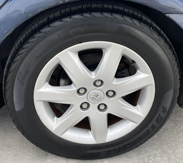 2005 Toyota Avalon 3rd Gen - Image 15 of 21