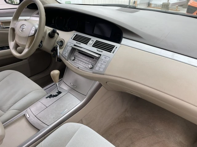 2005 Toyota Avalon 3rd Gen - Image 23 of 31