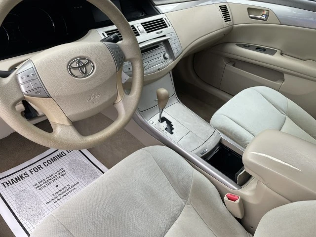 2005 Toyota Avalon 3rd Gen - Image 21 of 31