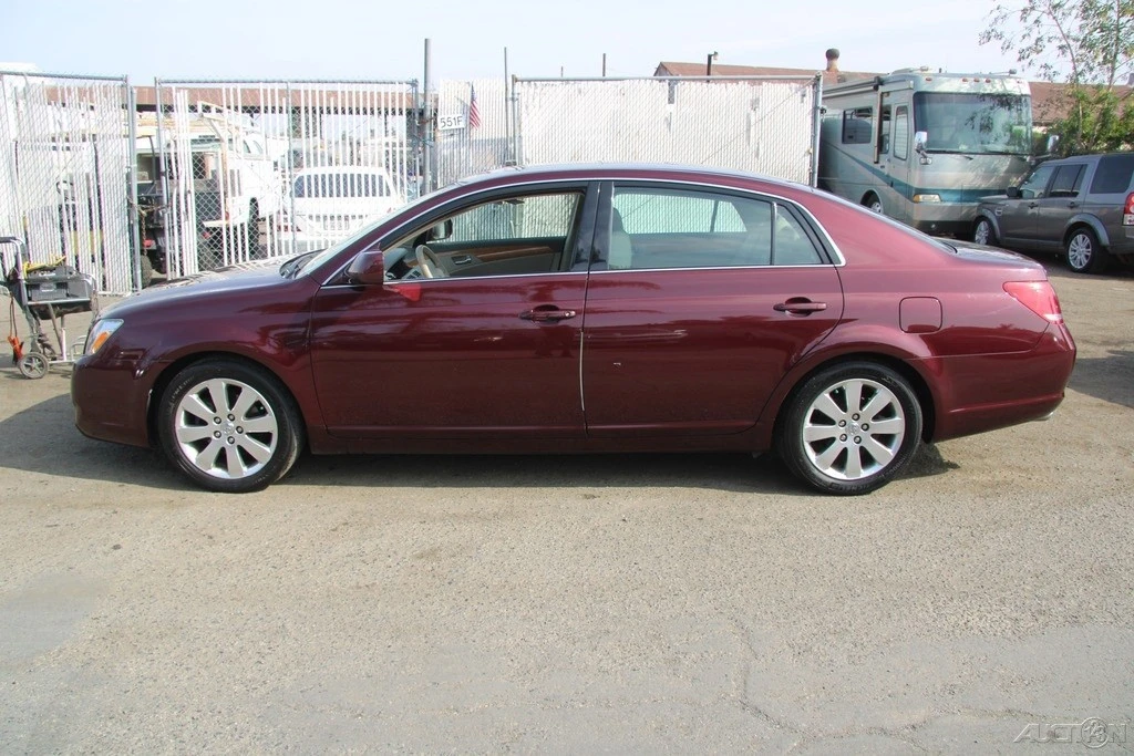 2005 Toyota Avalon 3rd Gen - Image 3 of 21