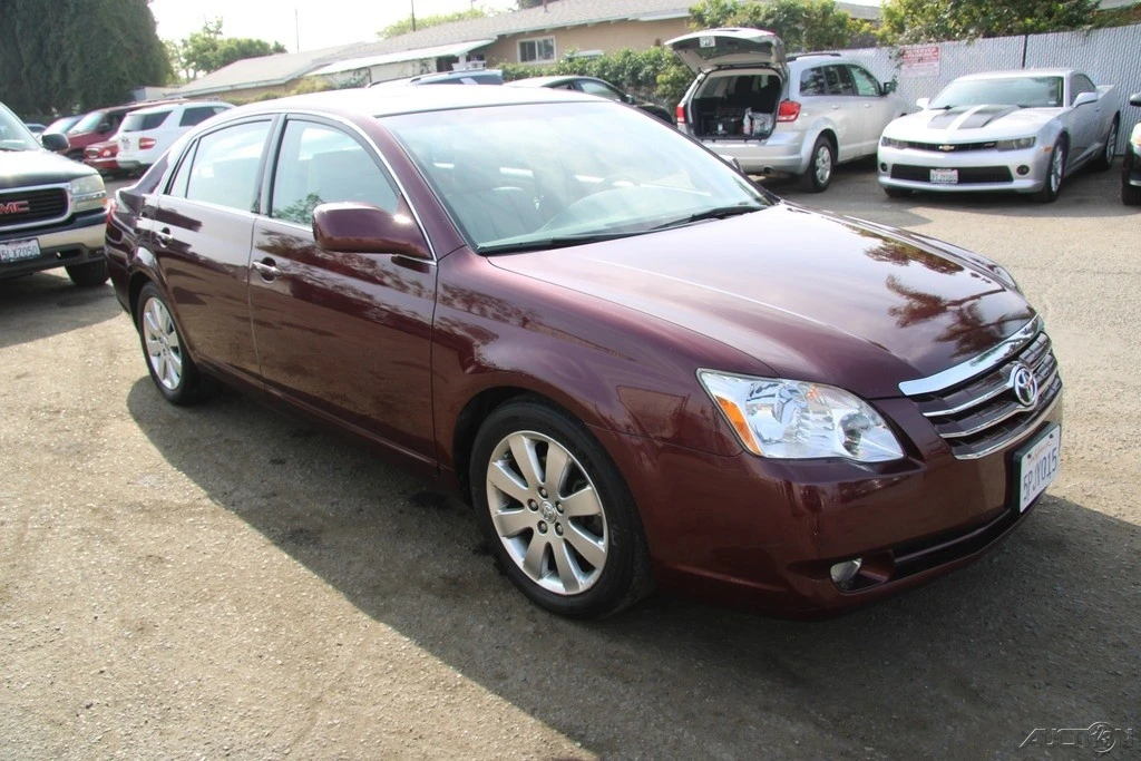 2005 Toyota Avalon 3rd Gen - Image 10 of 21