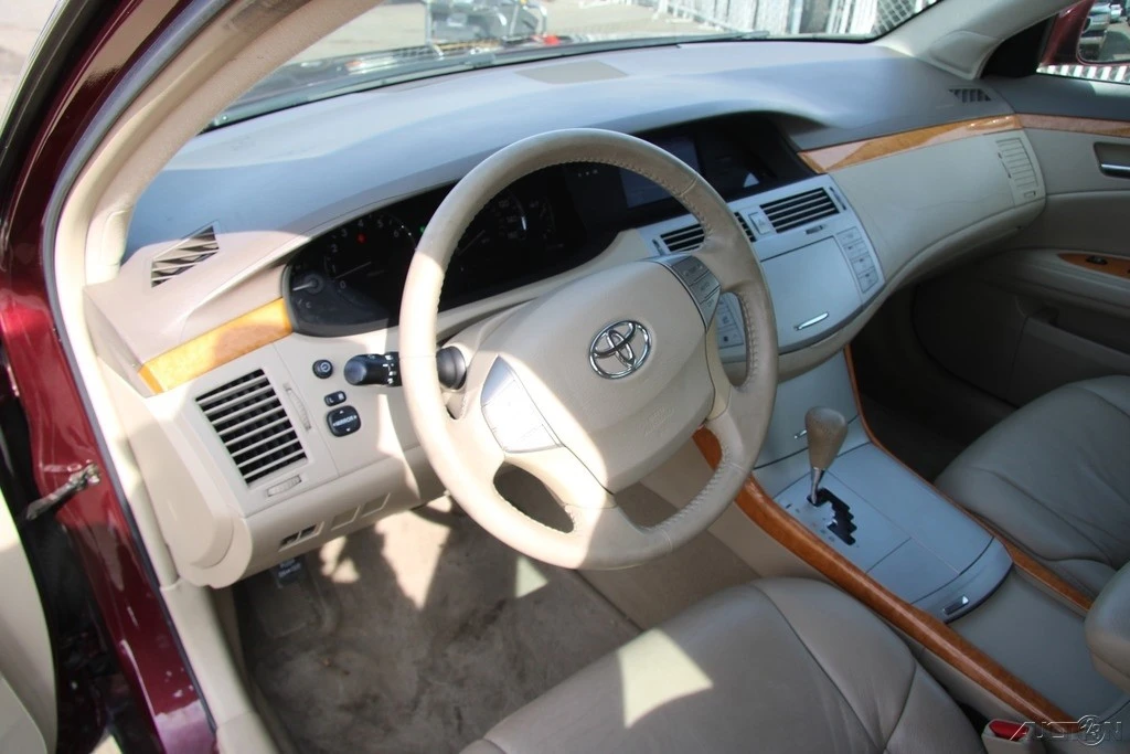 2005 Toyota Avalon 3rd Gen - Image 17 of 21
