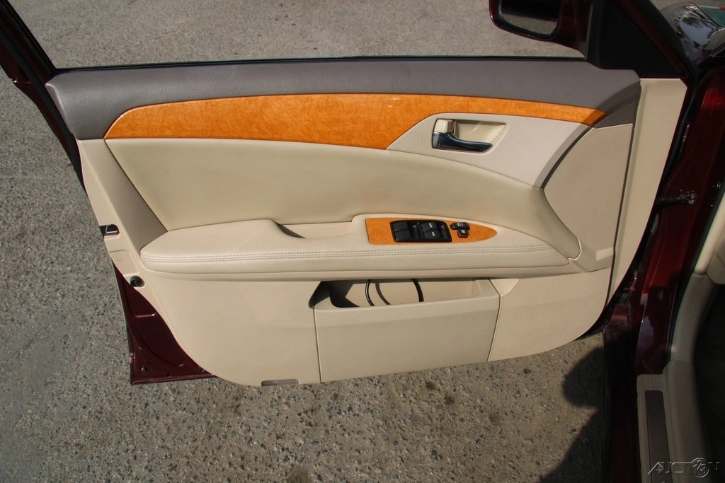 2005 Toyota Avalon 3rd Gen - Image 15 of 21