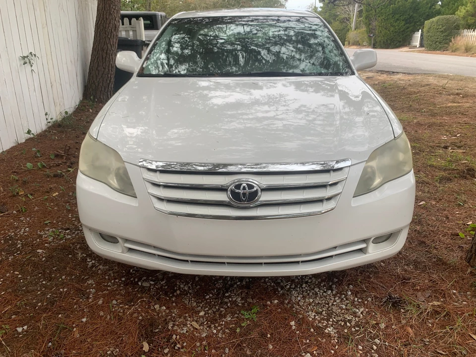 2005 Toyota Avalon 3rd Gen - Image 2 of 21