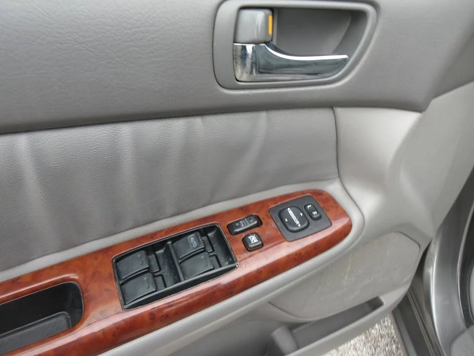 2005 Toyota Camry 5th Gen - Image 10 of 19