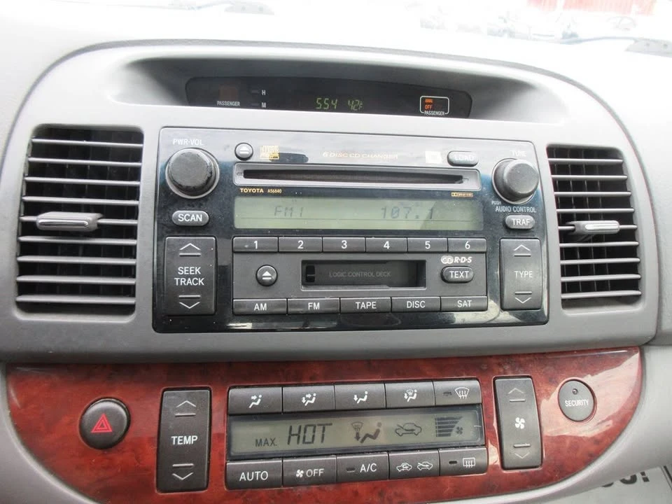 2005 Toyota Camry 5th Gen - Image 14 of 19