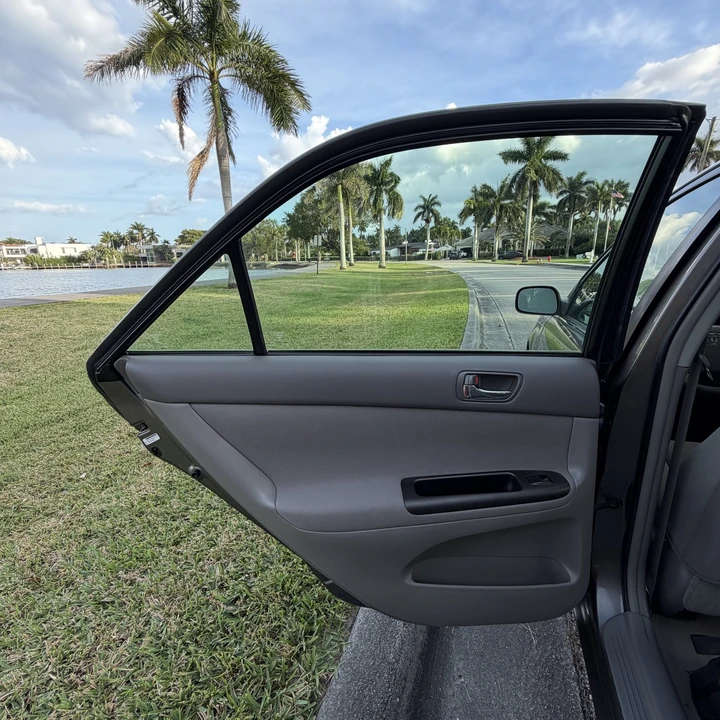 2005 Toyota Camry 5th Gen - Image 16 of 21