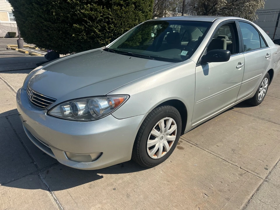 2005 Toyota Camry 5th Gen - Image 2 of 21