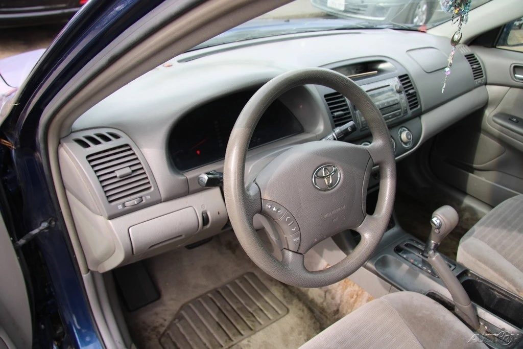 2005 Toyota Camry 5th Gen - Image 13 of 21