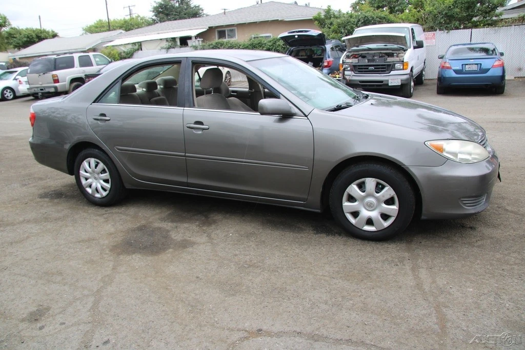 2005 Toyota Camry 5th Gen - Image 9 of 21