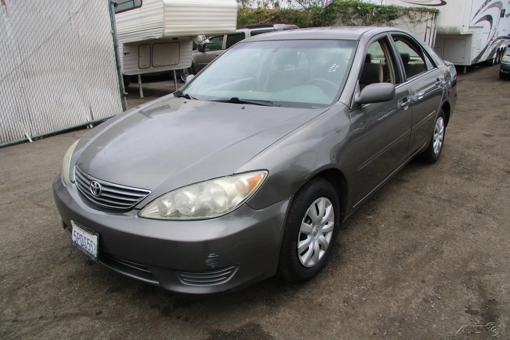 2005 Toyota Camry 5th Gen - Image 2 of 21