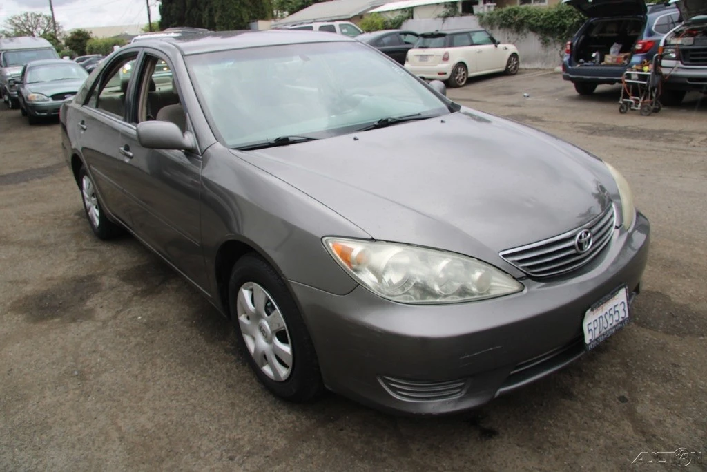 2005 Toyota Camry 5th Gen - Image 10 of 21