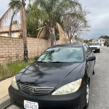 2005 Toyota Camry LE