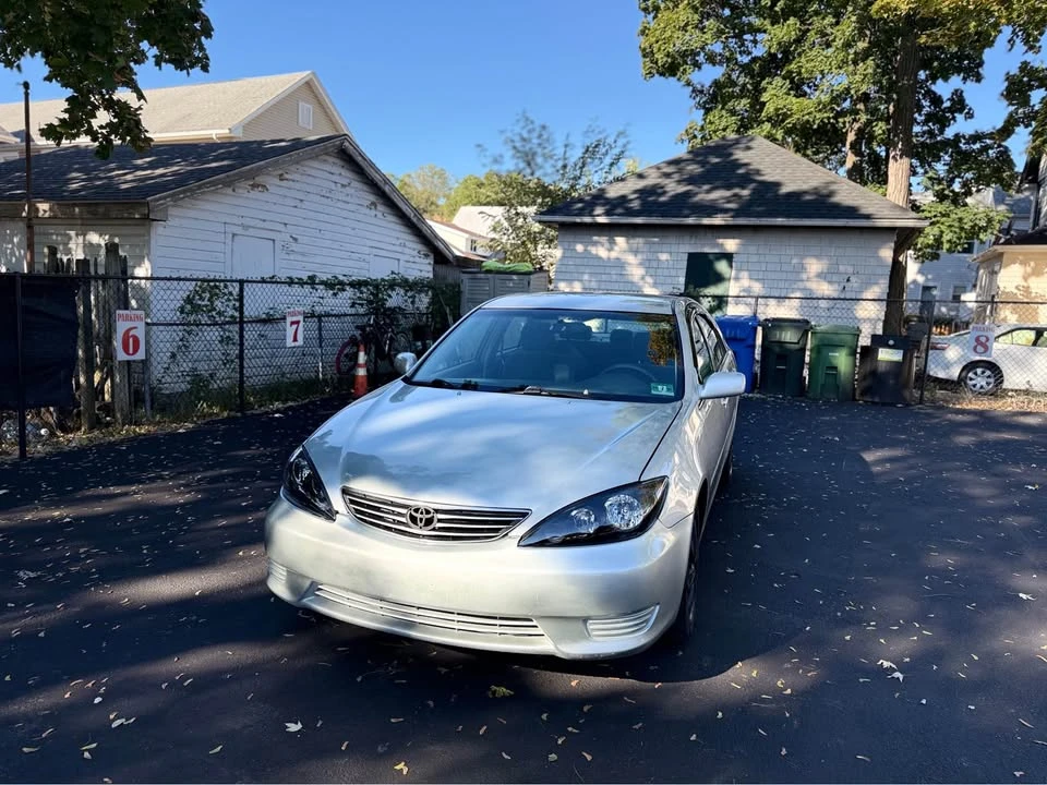 2005 Toyota Camry 5th Gen - Image 2 of 10