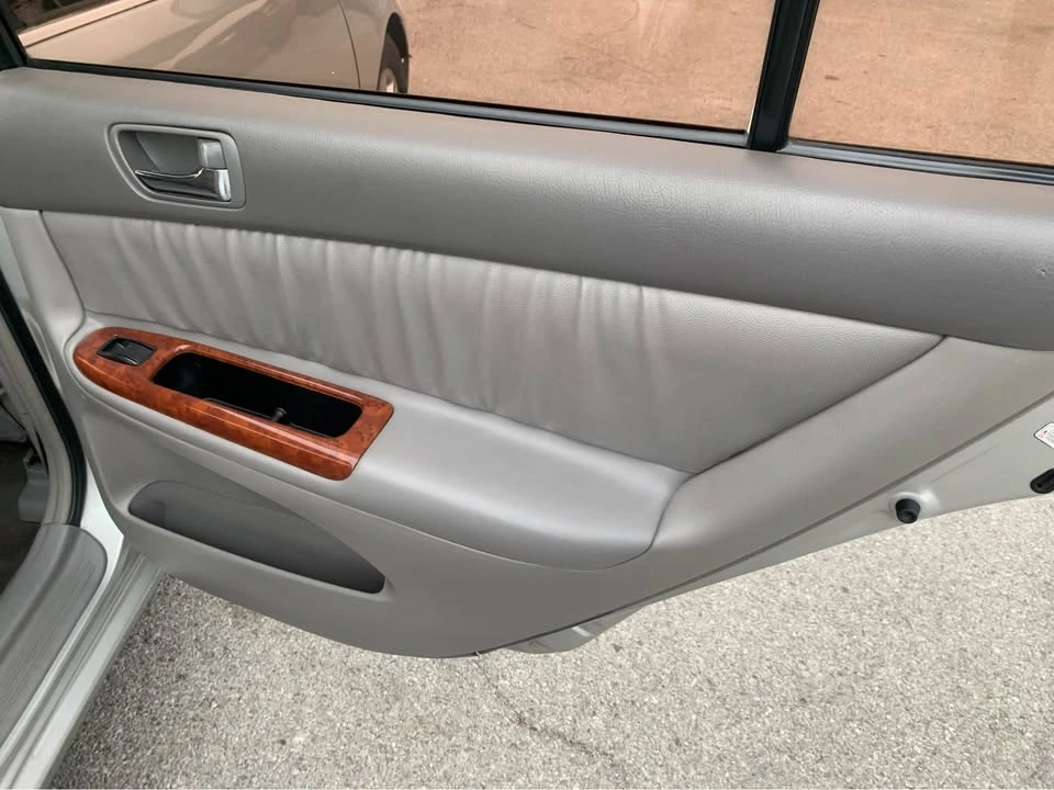 2005 Toyota Camry 5th Gen - Image 13 of 15