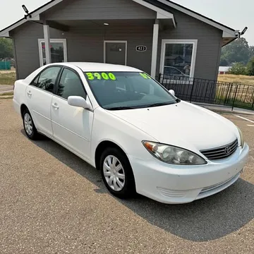 2005 Toyota Camry LE Sedan 4D