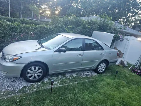 2005 Toyota Celica GT Liftback Hatchback 3D